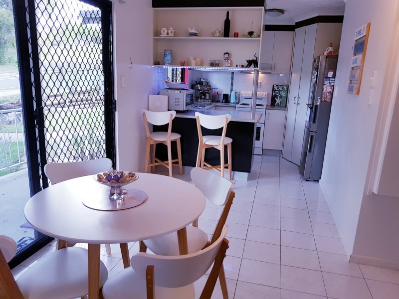 2/32 Beach Avenue, Tannum Sands QLD 4680