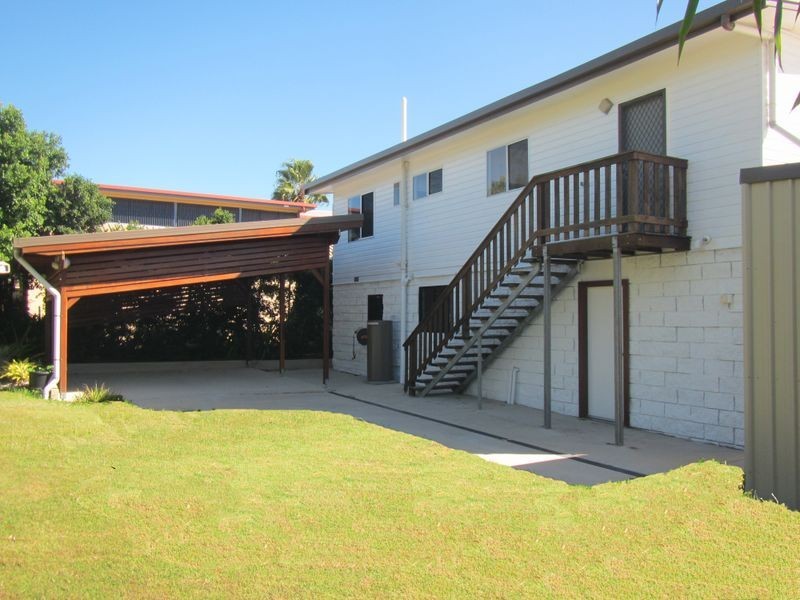 11 SALGADO STREET, Boyne Island QLD 4680