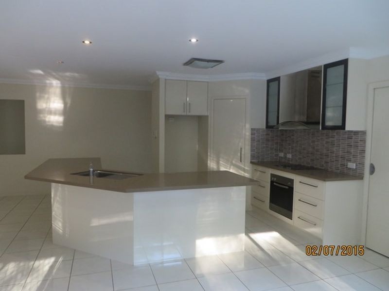 18 MELANIE COURT, Boyne Island QLD 4680