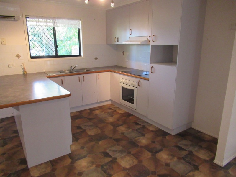 1 BELAH COURT, Boyne Island QLD 4680