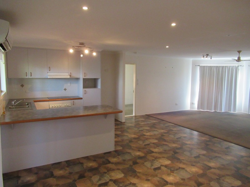 1 BELAH COURT, Boyne Island QLD 4680