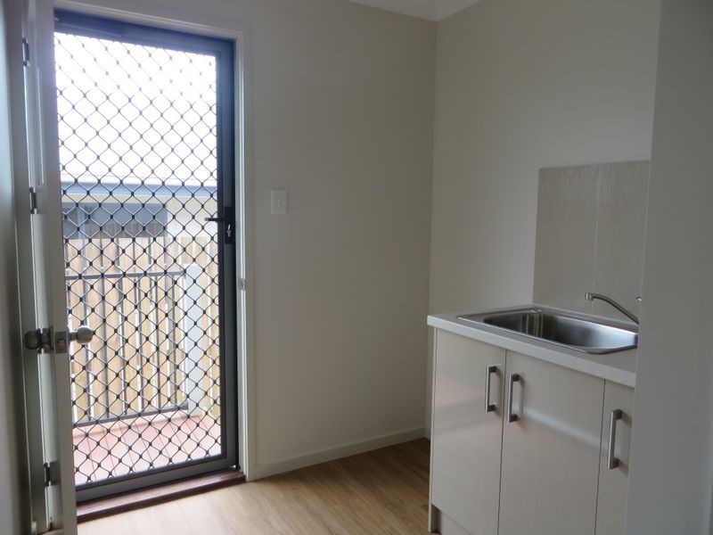 15 STELLA STREET, Boyne Island QLD 4680