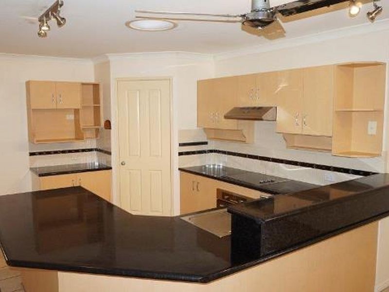 82 HAMPTON DRIVE, Tannum Sands QLD 4680