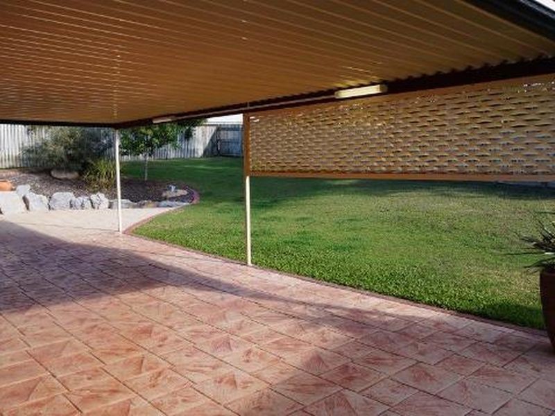 82 HAMPTON DRIVE, Tannum Sands QLD 4680