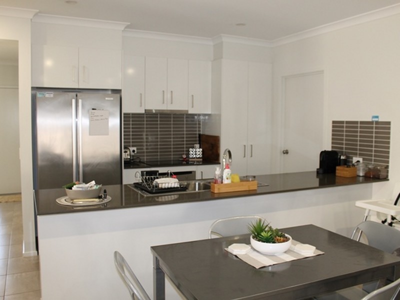 7 Josephine Street, Boyne Island QLD 4680