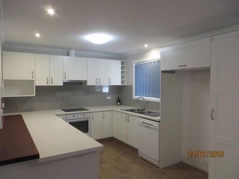 35 LATROBE STREET, Tannum Sands QLD 4680