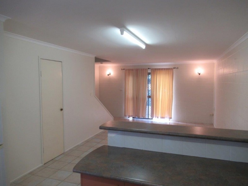 3/4 Wyndham Avenue, Boyne Island QLD 4680