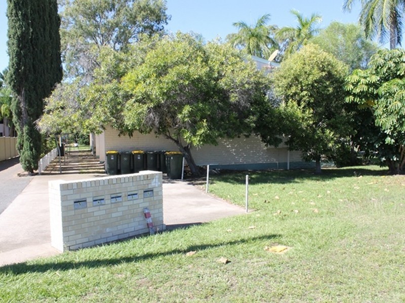 3/4 Wyndham Avenue, Boyne Island QLD 4680