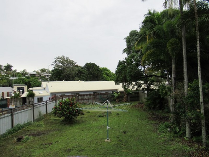 18 BEACH AVENUE, Tannum Sands QLD 4680
