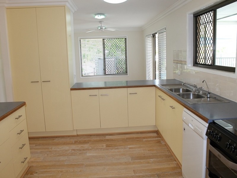 18 Chauvel Court, Boyne Island QLD 4680