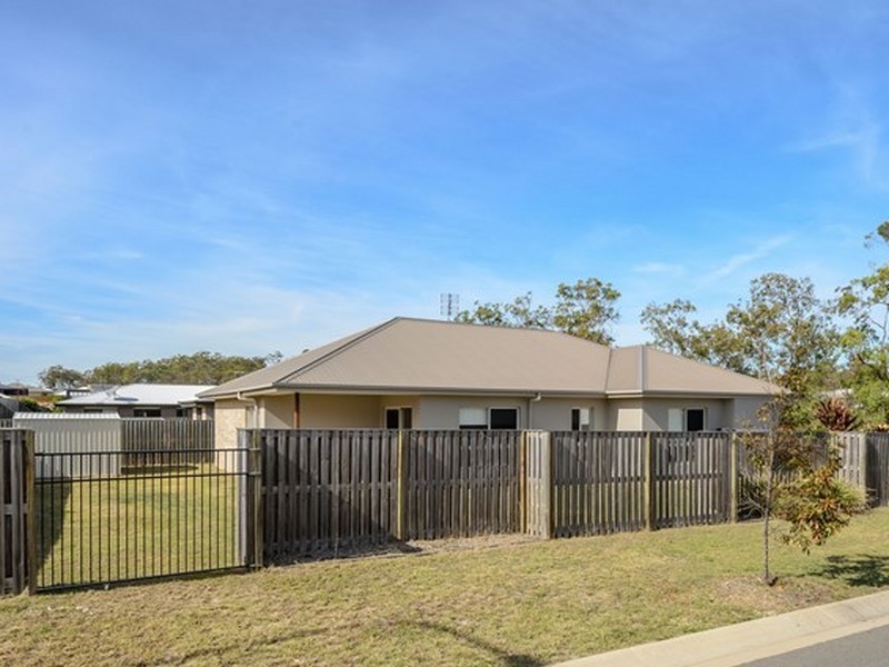 22 Tulipwood Circuit, Boyne Island QLD 4680