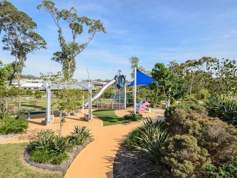 22 Tulipwood Circuit, Boyne Island QLD 4680