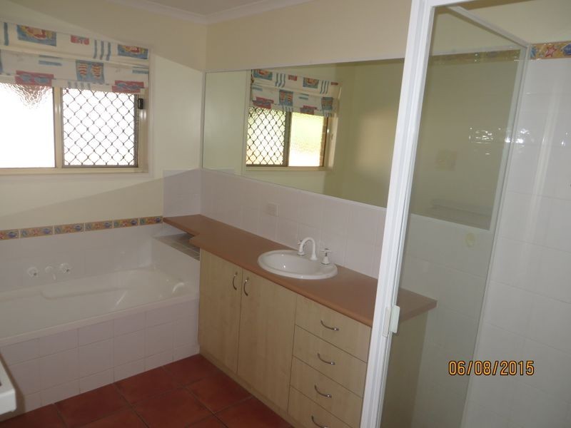 7 LAWRENCE COURT, Tannum Sands QLD 4680