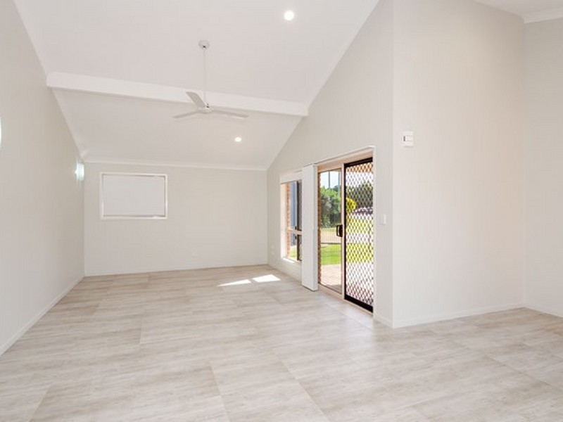 25 The Oaks Road, Tannum Sands QLD 4680