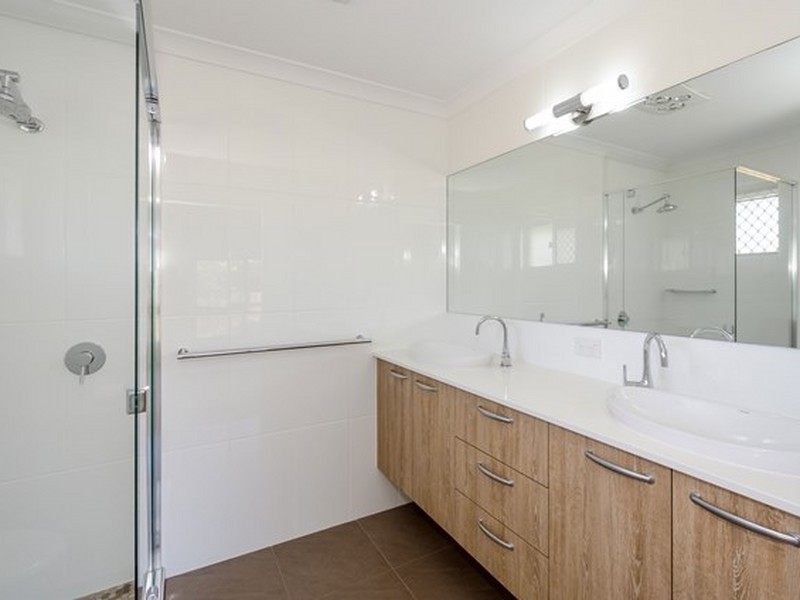 25 The Oaks Road, Tannum Sands QLD 4680