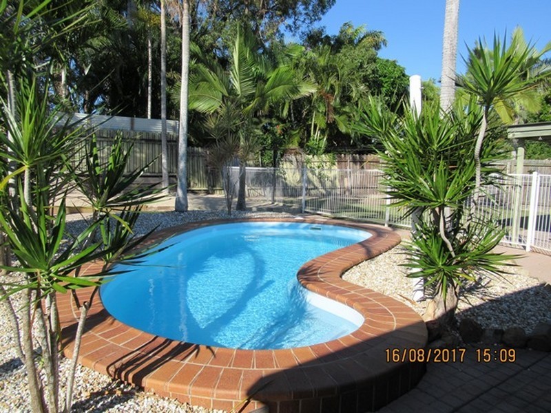 11 BEVINGTON STREET, Tannum Sands QLD 4680