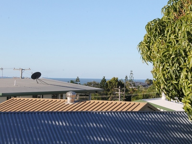 16 Booth Avenue, Tannum Sands QLD 4680