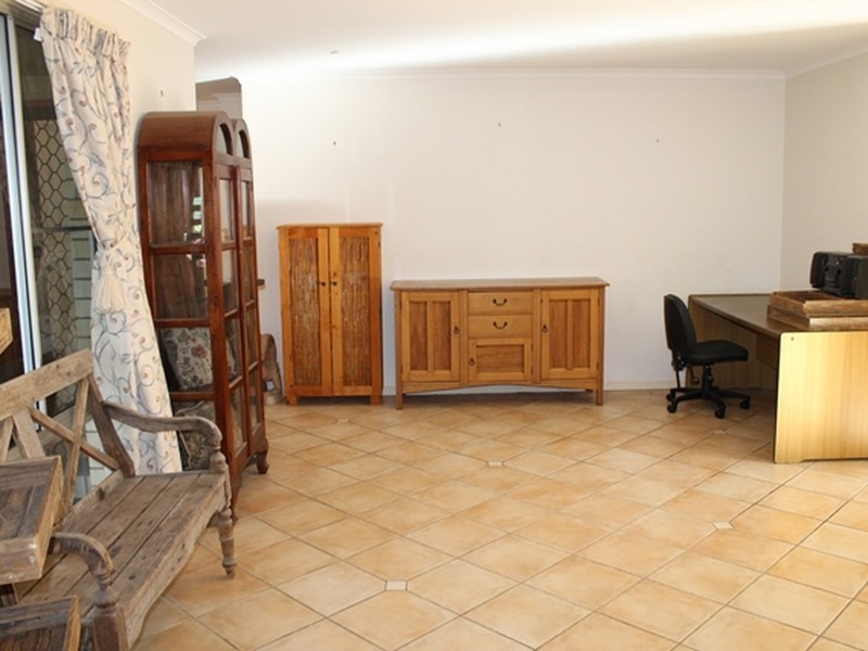 8 Langdon Street, Tannum Sands QLD 4680