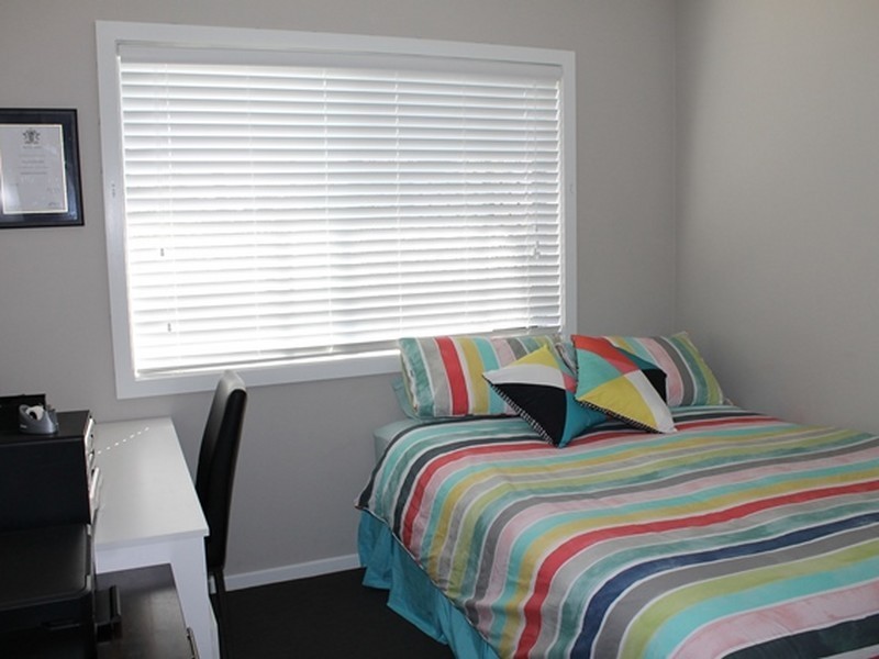 3 Kurwongbah Street, Boyne Island QLD 4680