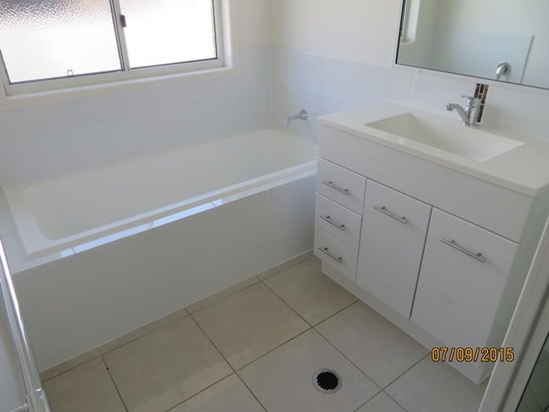 53 BAUHINIA STREET, Boyne Island QLD 4680