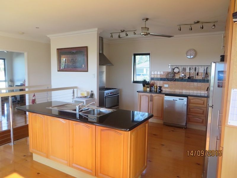 7 BAUHINIA STREET, Boyne Island QLD 4680