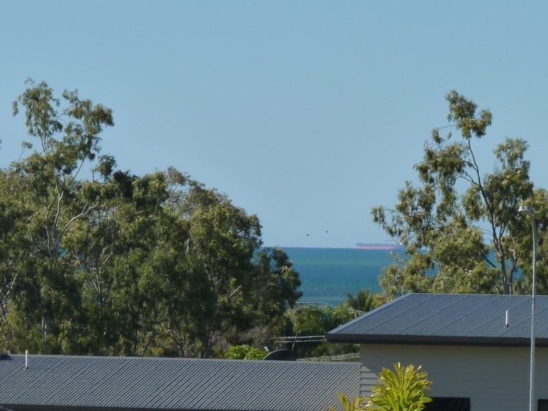 29 Lighthouse Drive, Boyne Island QLD 4680