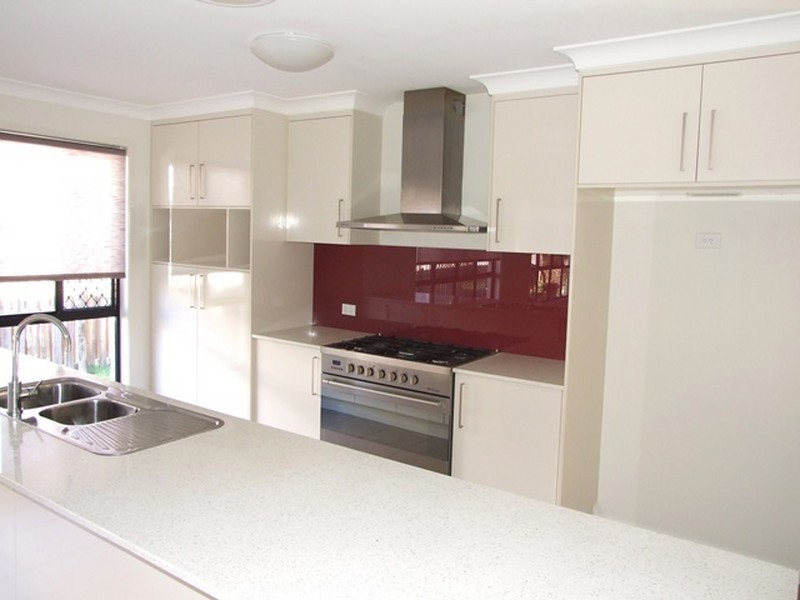 16 Tulipwood Circuit, Boyne Island QLD 4680