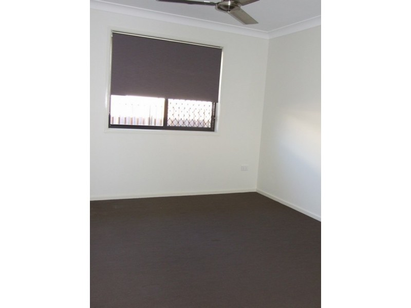 16 Tulipwood Circuit, Boyne Island QLD 4680