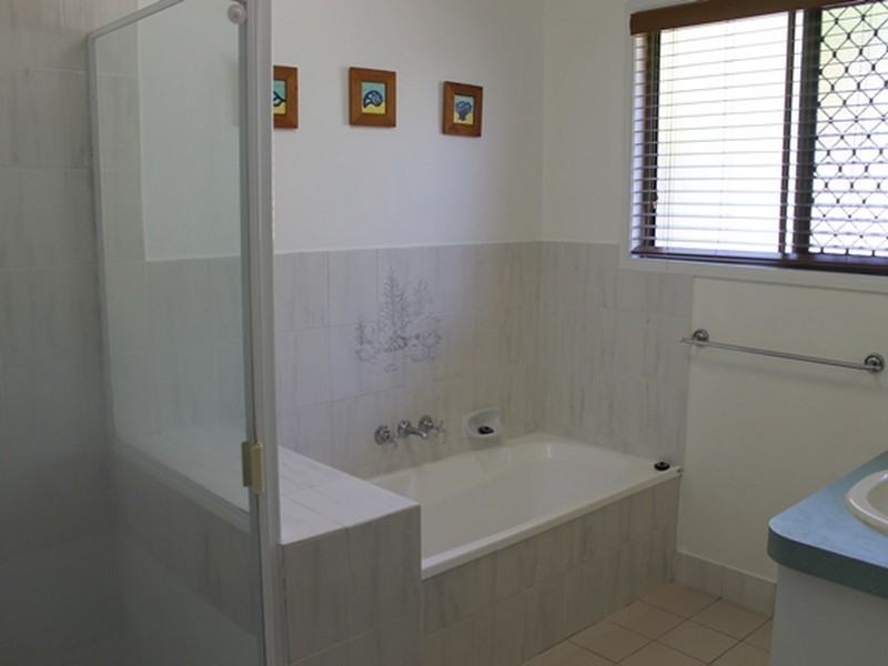 25 Macedon Street, Tannum Sands QLD 4680