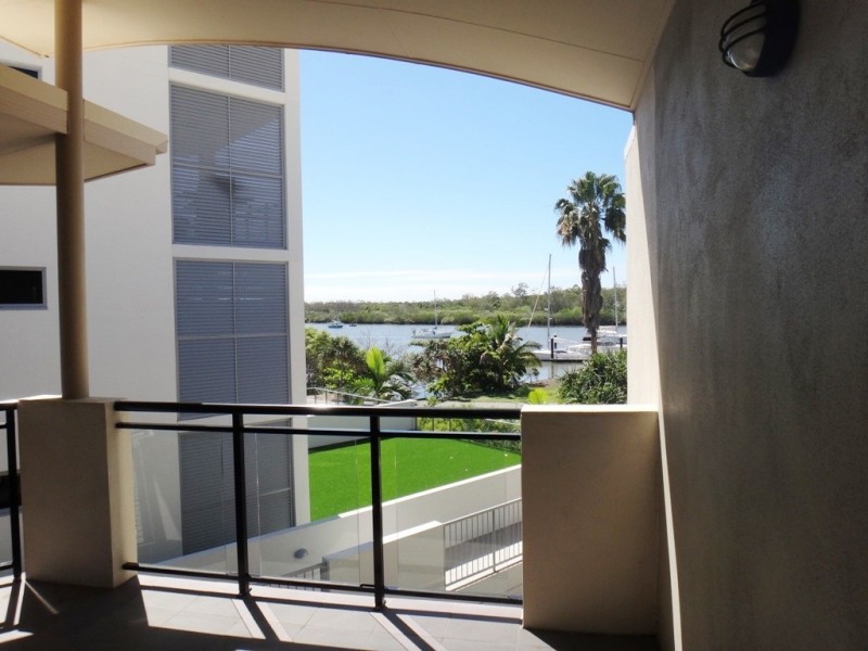 14/8a Wyndham Ave, Boyne Island QLD 4680