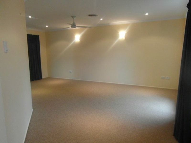 1 DRUMMOND COURT, Tannum Sands QLD 4680
