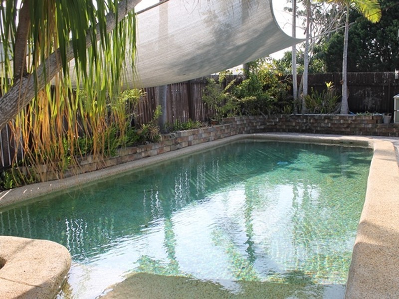 1 Lilly Street, Boyne Island QLD 4680