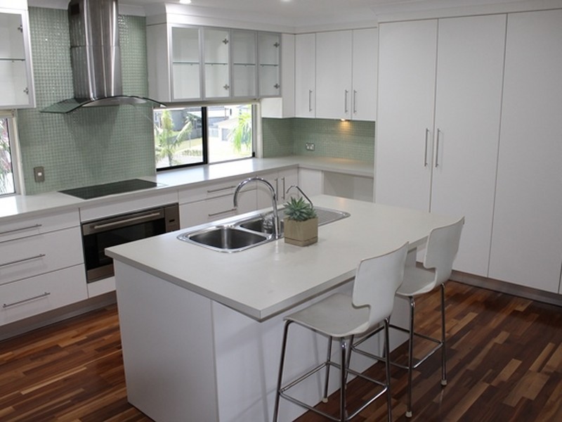 1 Caitlin Court, Boyne Island QLD 4680