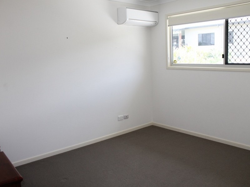 1 Caitlin Court, Boyne Island QLD 4680