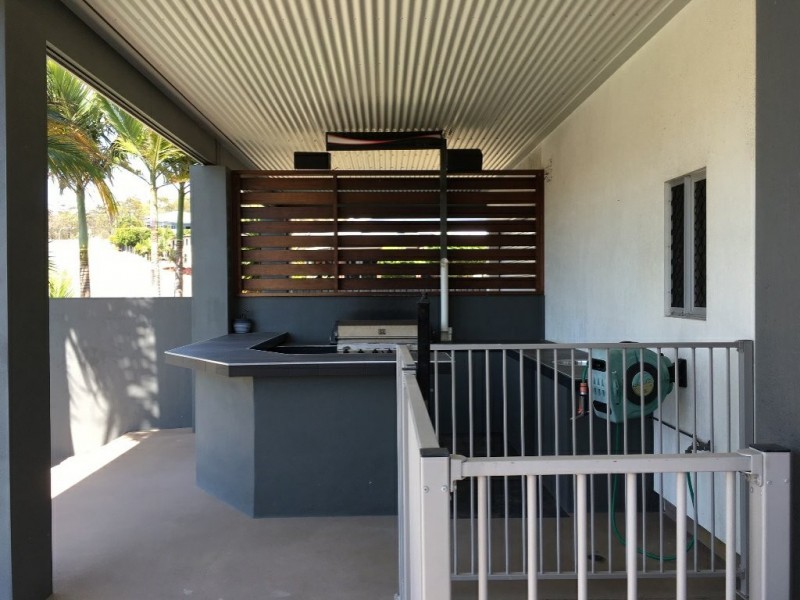 1 Caitlin Court, Boyne Island QLD 4680