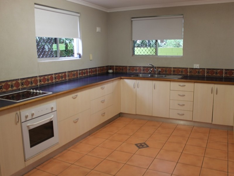 9 Tarcoola Drive, Boyne Island QLD 4680