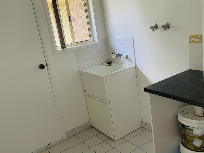 11 BALLOOK STREET, Boyne Island QLD 4680