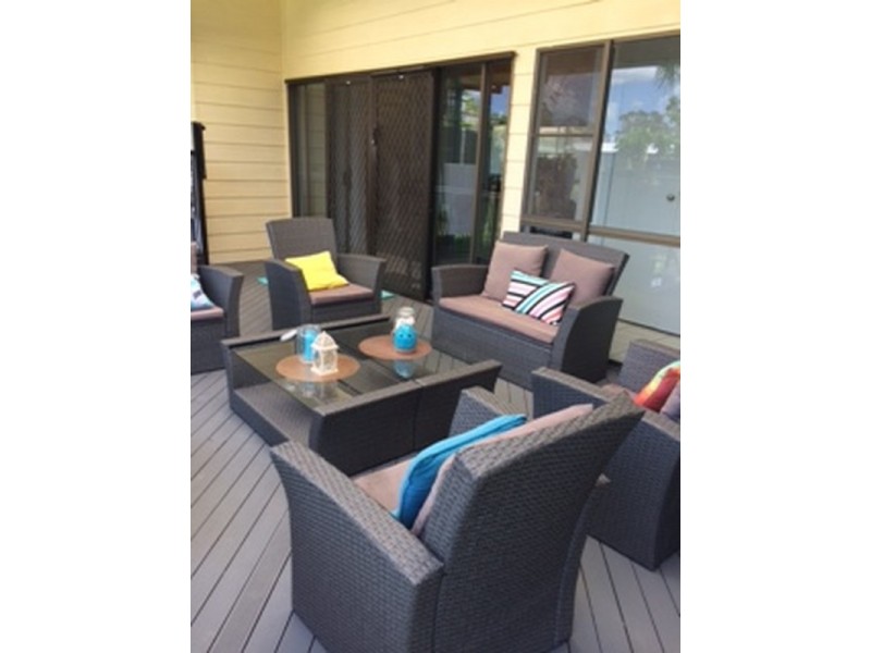 1 RICHARD ST, Boyne Island QLD 4680