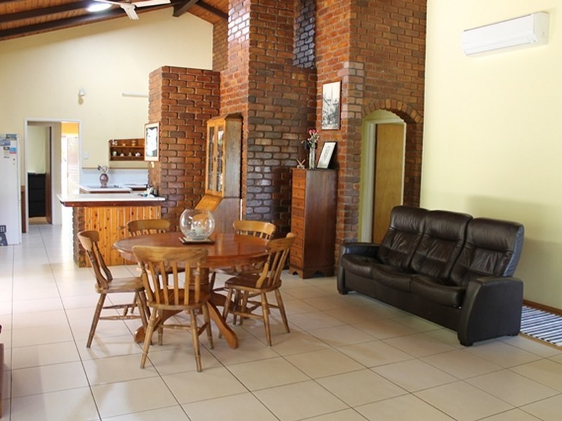 77 Malpas Street, Boyne Island QLD 4680