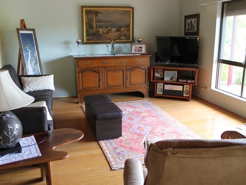 77 Malpas Street, Boyne Island QLD 4680