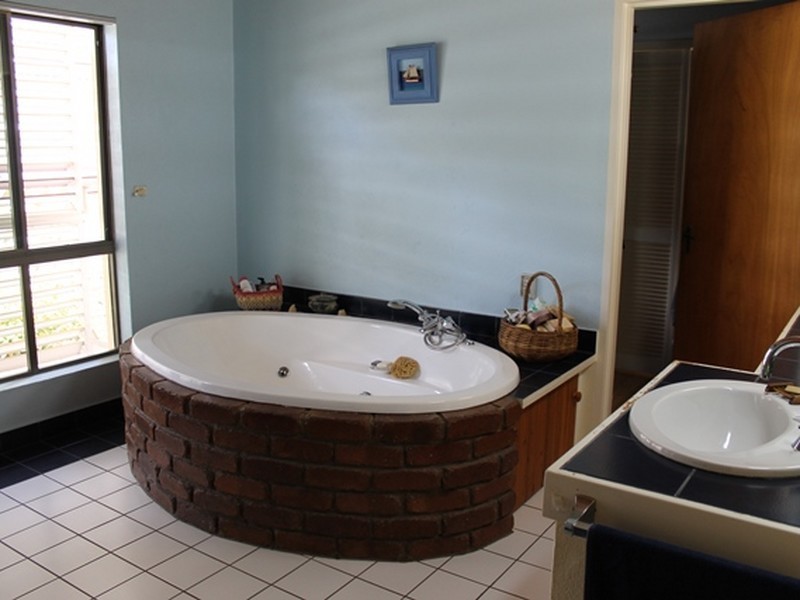 77 Malpas Street, Boyne Island QLD 4680