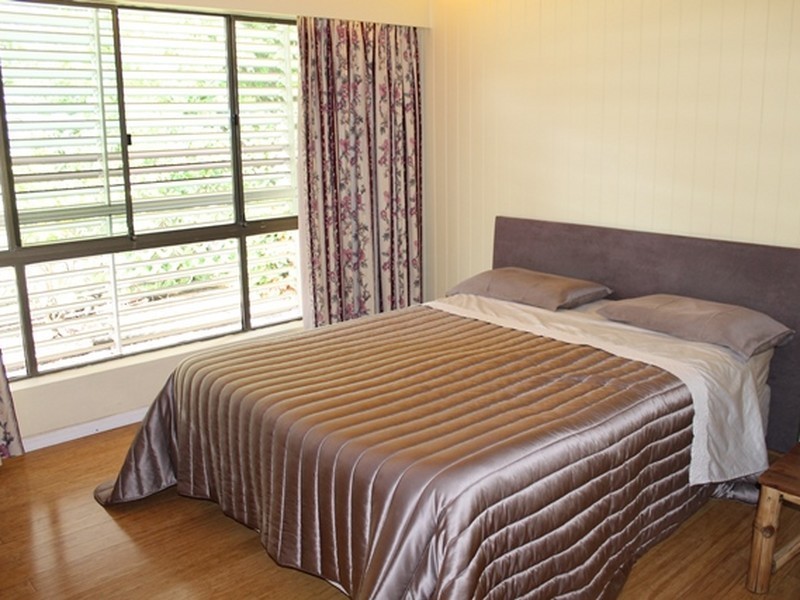 77 Malpas Street, Boyne Island QLD 4680