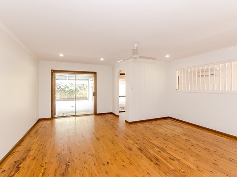 15 Alkina Crescent, Boyne Island QLD 4680