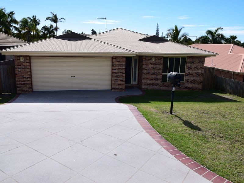 8 RICHARD STREET, Boyne Island QLD 4680