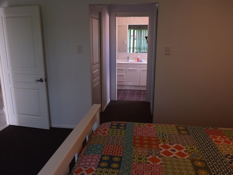 8 RICHARD STREET, Boyne Island QLD 4680