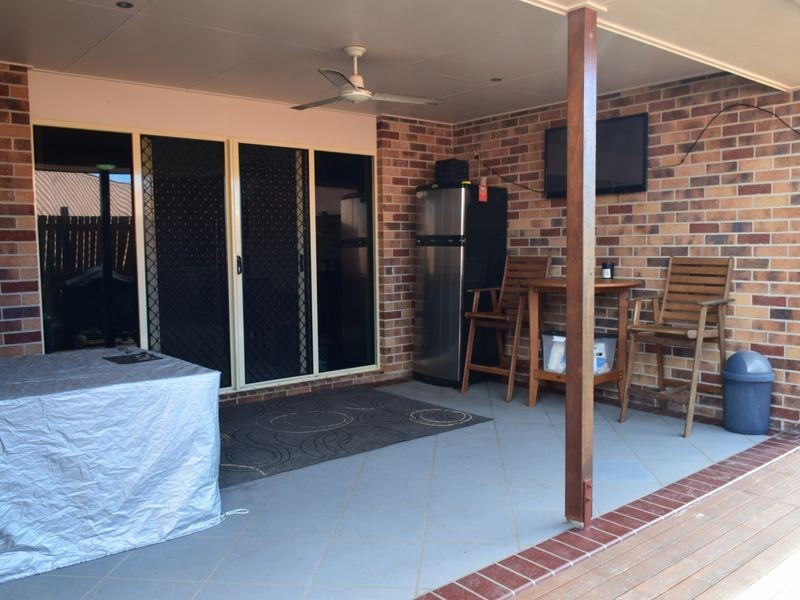 8 RICHARD STREET, Boyne Island QLD 4680