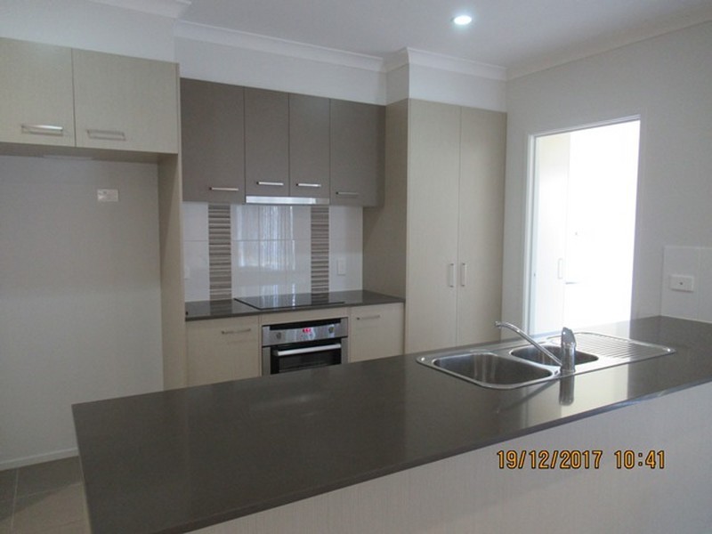 36 KOOLIVOO PARADE, Boyne Island QLD 4680