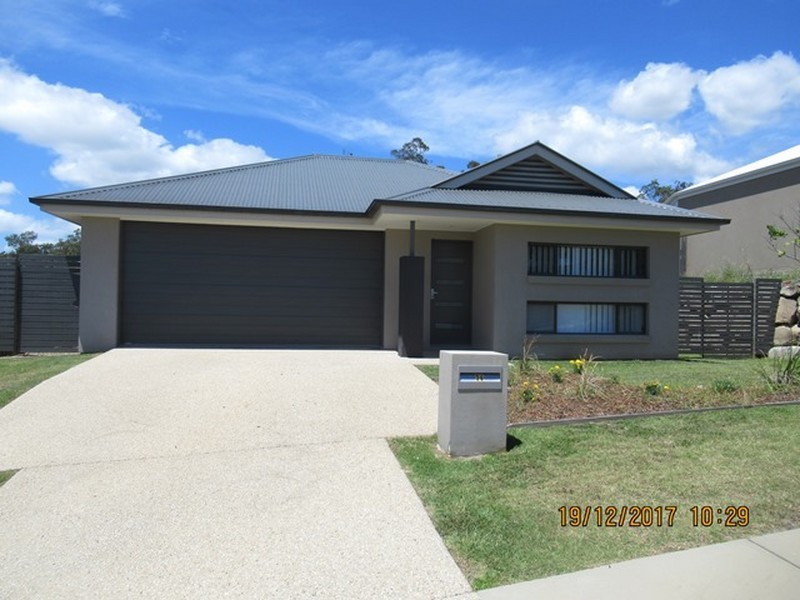 36 KOOLIVOO PARADE, Boyne Island QLD 4680