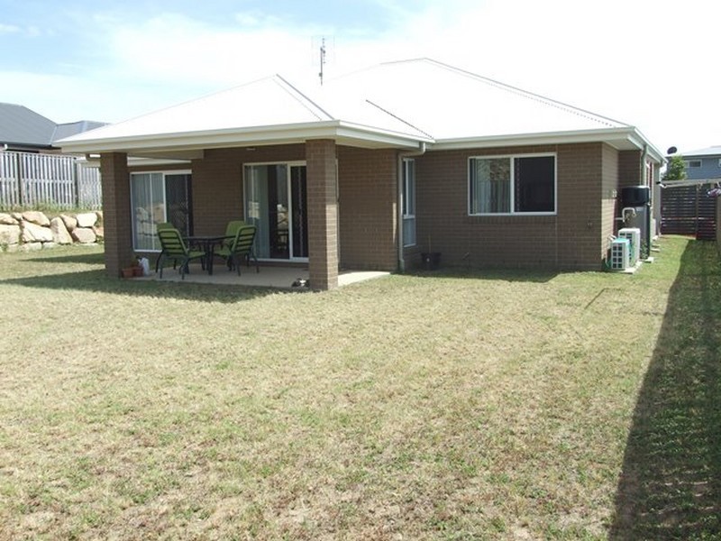 32 Koolivoo Parade, Boyne Island QLD 4680