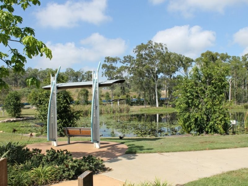 32 Koolivoo Parade, Boyne Island QLD 4680